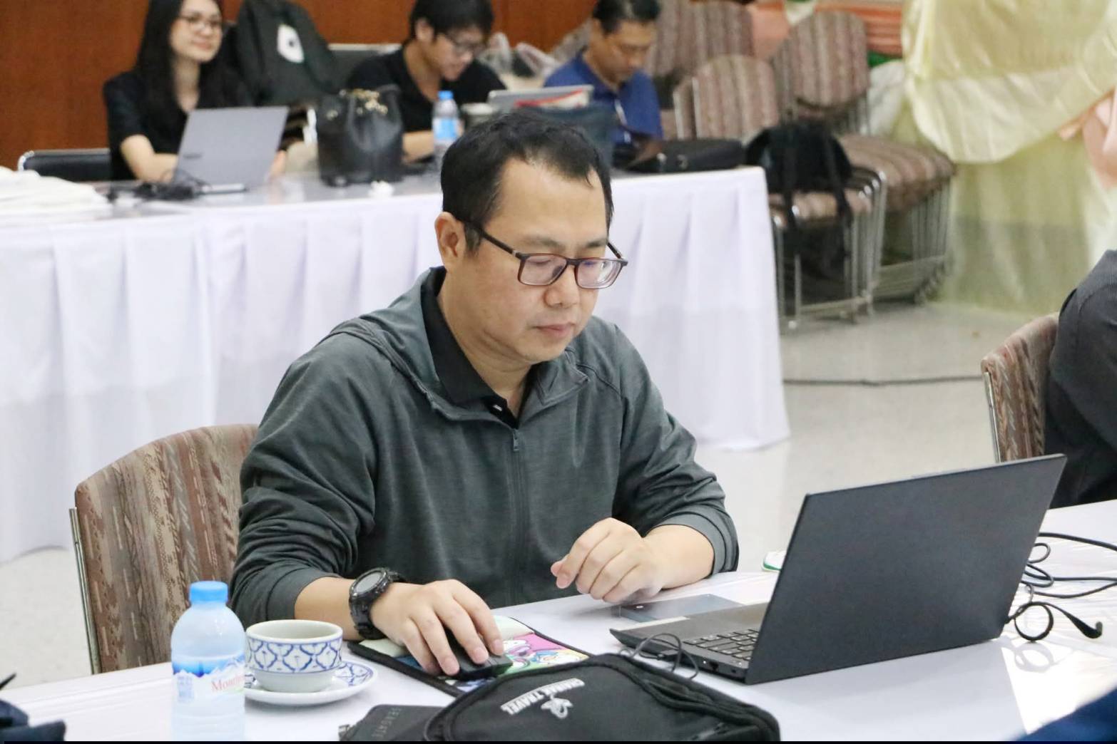 title - ส.ป.ก. จัดโครงการฝึกอบรม “การสำรวจรังวัดด้วยระบบโครงข่ายดาวเทียมตามมาตรฐานการสำรวจรังวัดของ ส.ป.ก. สำหรับข้าราชการตำแหน่งนายช่างสำรวจปฏิบัติงานบรรจุใหม่ ประจำปี 2569” ณ ศูนย์ส่งเสริมและพัฒนาอาชีพเสริมนอกภาคการเกษตร อ.บางไทร จ.พระนครศรีอยุธยา
